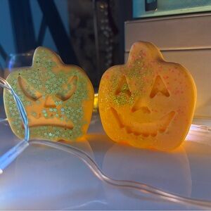 Halloween apple cinnamon wax melts